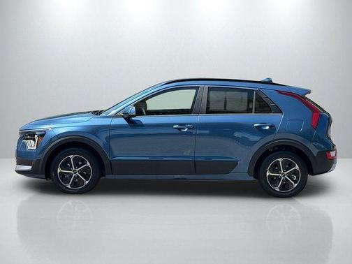 Mineral Blue 2025 Kia Niro EX