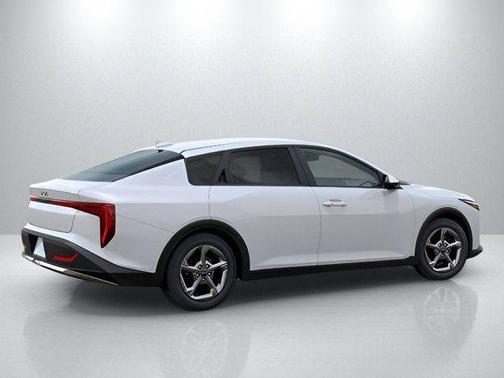 Snow White Pearl 2026 Kia K4 LXS