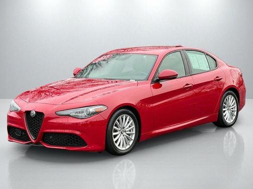 2023 Alfa Romeo Giulia Base