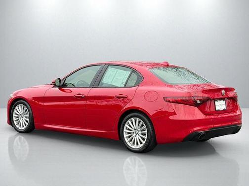 2023 Alfa Romeo Giulia Base