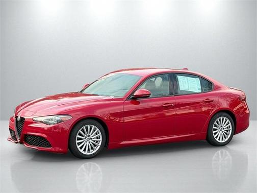 2023 Alfa Romeo Giulia Base