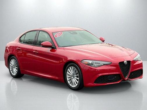 2023 Alfa Romeo Giulia Base