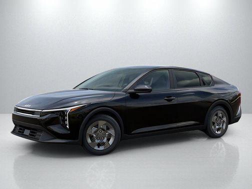 Aurora Black Pearl 2026 Kia K4 LX