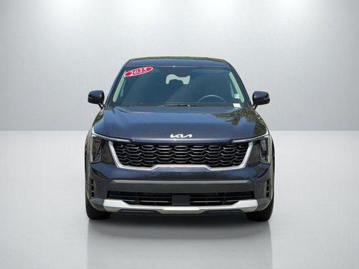 Metal 2025 Kia Sorento LX