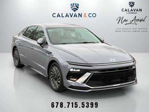 2024 Hyundai SONATA Hybrid Limited