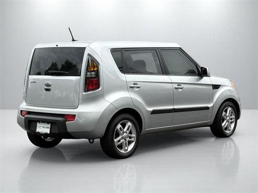2011 Kia Soul +