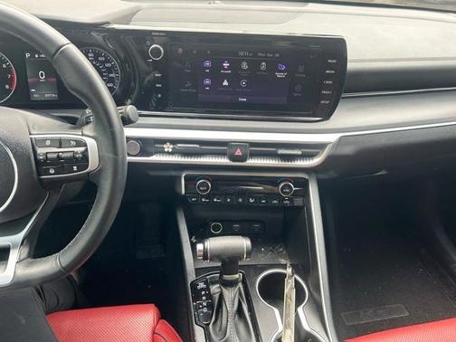 2024 Kia K5 GT-Line
