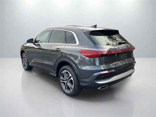 2025 Audi Q5 2.0T quattro Premium