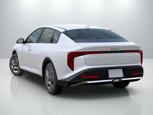 Snow White Pearl 2026 Kia K4 LX