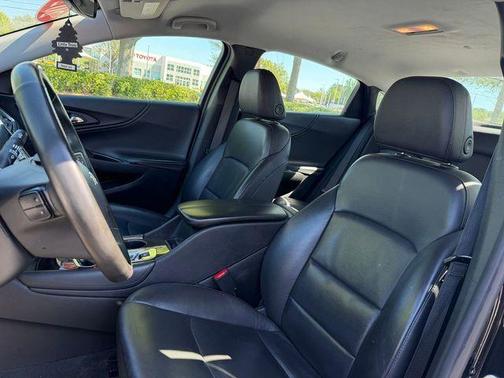 2024 Chevrolet Malibu 2LT