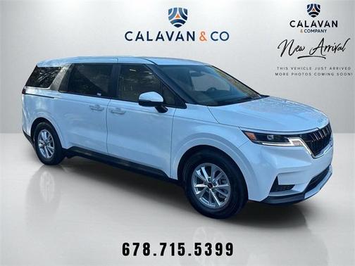 2024 Kia Carnival LX