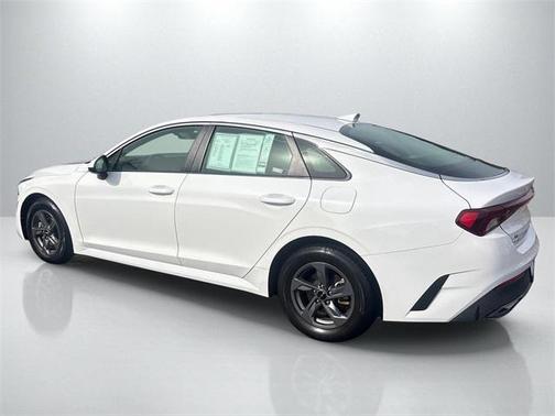 2022 Kia K5 LX