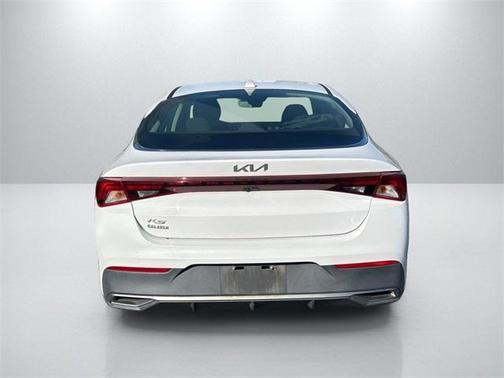 2022 Kia K5 LX