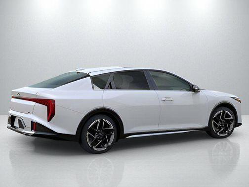 Snow White Pearl 2026 Kia K4 GT-LINE