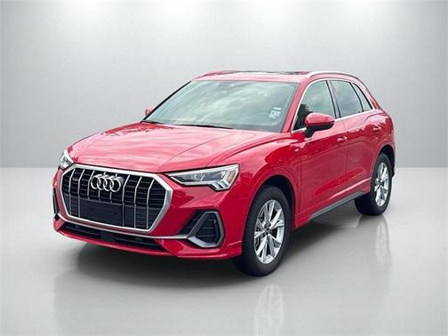 2023 Audi Q3 45 S line Premium