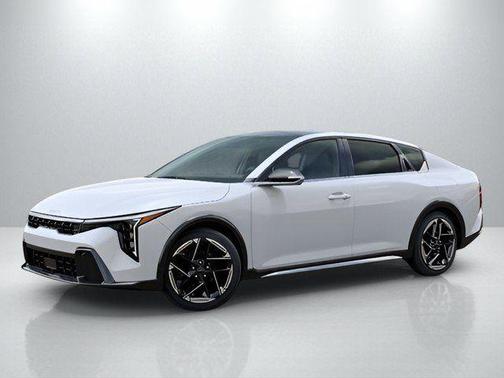 Snow White Pearl 2026 Kia K4 GT-LINE