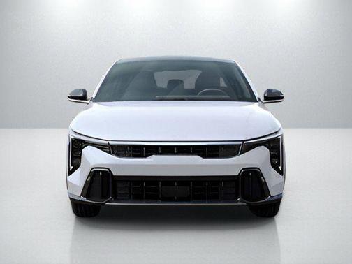 Snow White Pearl 2026 Kia K4 GT-LINE