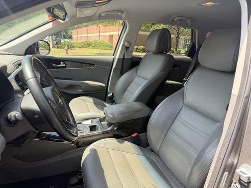 Titanium Silver 2016 Kia Sorento EX