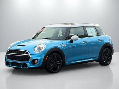 Electric Blue Metallic 2017 MINI Hardtop Cooper S