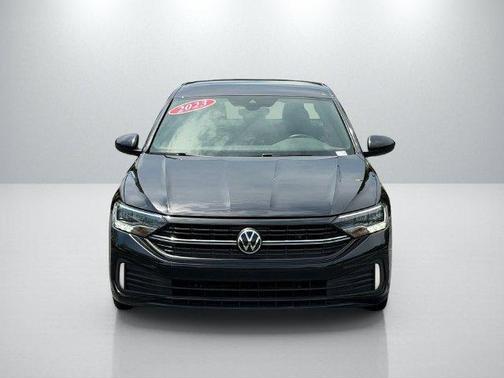 Deep Black Pearl Effect 2023 Volkswagen Jetta 1.5T Sport
