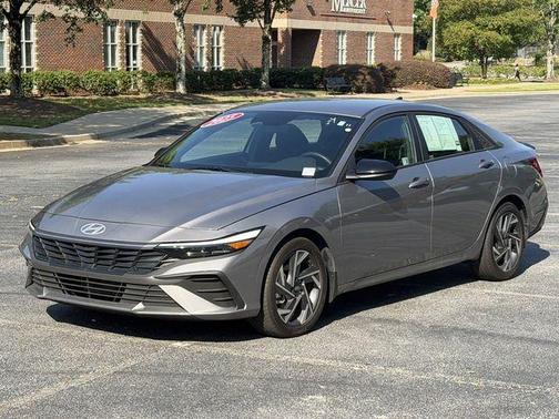 Metal 2025 Hyundai ELANTRA SEL Sport