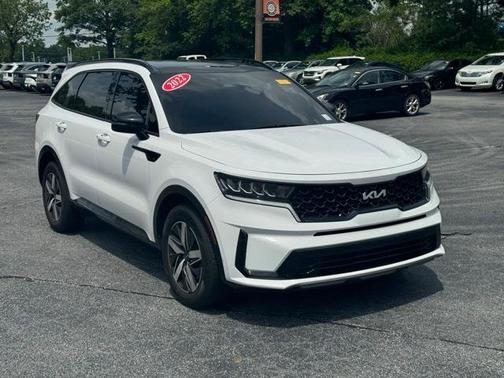 2022 Kia Sorento S