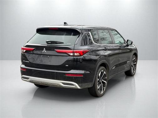 2023 Mitsubishi Outlander SE Special Edition