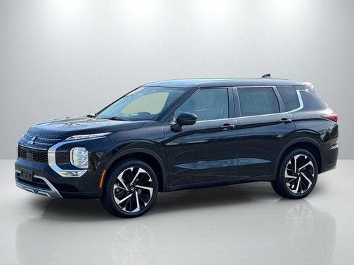 2023 Mitsubishi Outlander SE Special Edition