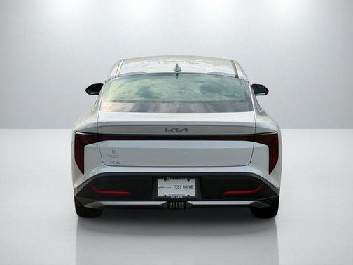 Snow White Pearl 2025 Kia K4 EX