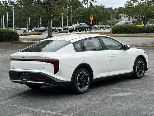 Snow White Pearl 2025 Kia K4 EX