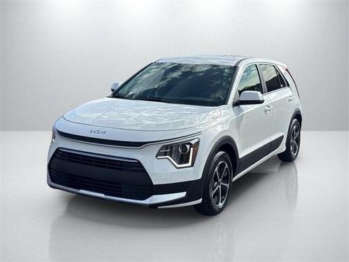2025 Kia Niro LX