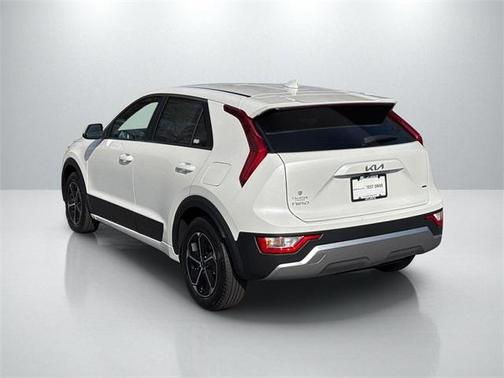 2025 Kia Niro LX
