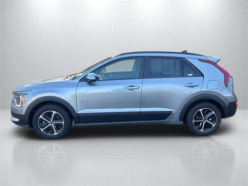 2025 Kia Niro LX