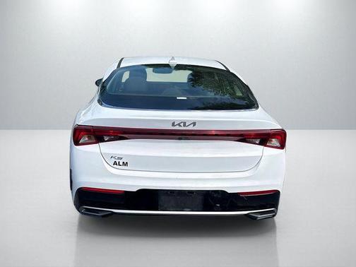 Glacial White Pearl 2022 Kia K5 LXS