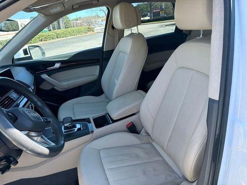 2020 Audi Q5 40 Premium Plus