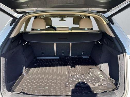 2020 Audi Q5 40 Premium Plus