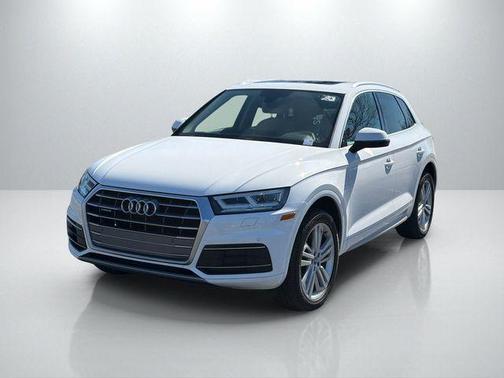 2020 Audi Q5 40 Premium Plus