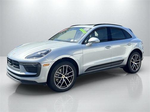 2024 Porsche Macan T