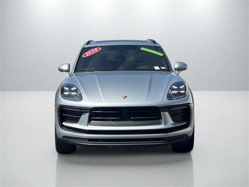 2024 Porsche Macan T