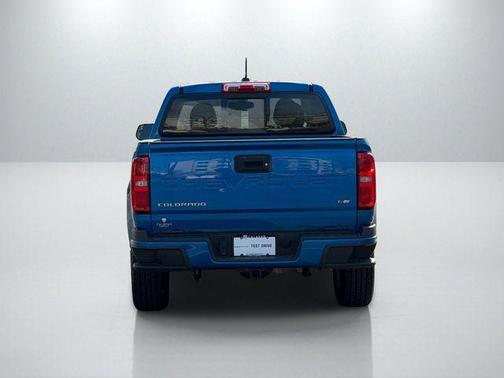 Bright Blue Metallic 2022 Chevrolet Colorado LT