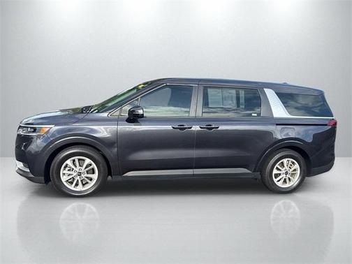 2023 Kia Carnival LX