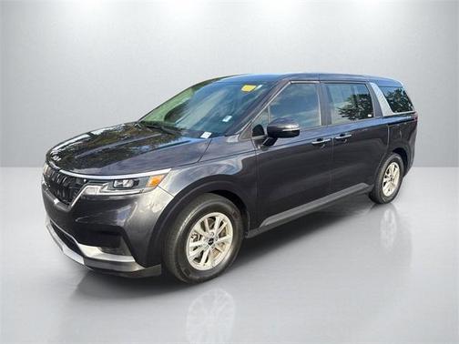 2023 Kia Carnival LX
