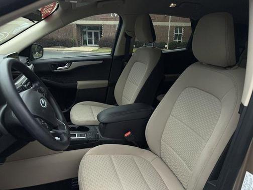 Desert Gold Metallic 2020 Ford Escape SE