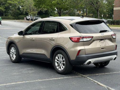 Desert Gold Metallic 2020 Ford Escape SE