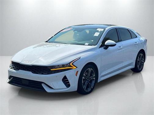 2022 Kia K5 EX