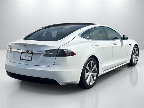 2021 Tesla Model S Long Range