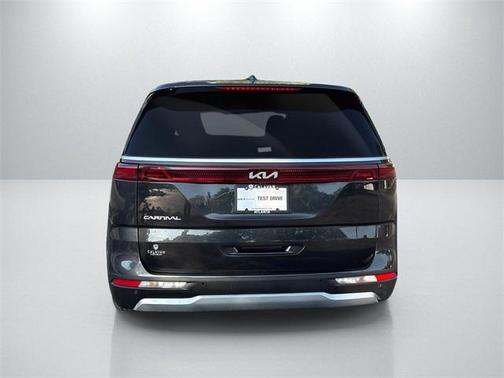 2023 Kia Carnival LX