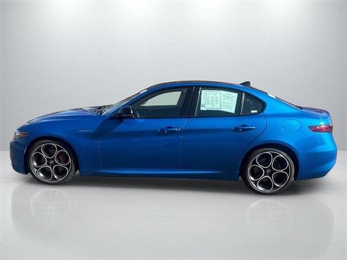 2022 Alfa Romeo Giulia Veloce