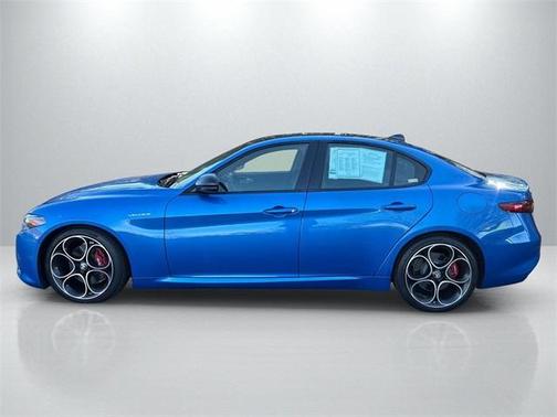 2022 Alfa Romeo Giulia Veloce