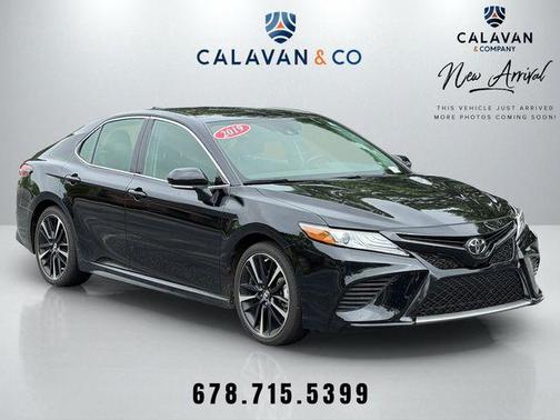 Midnight Black Metallic 2019 Toyota Camry XSE